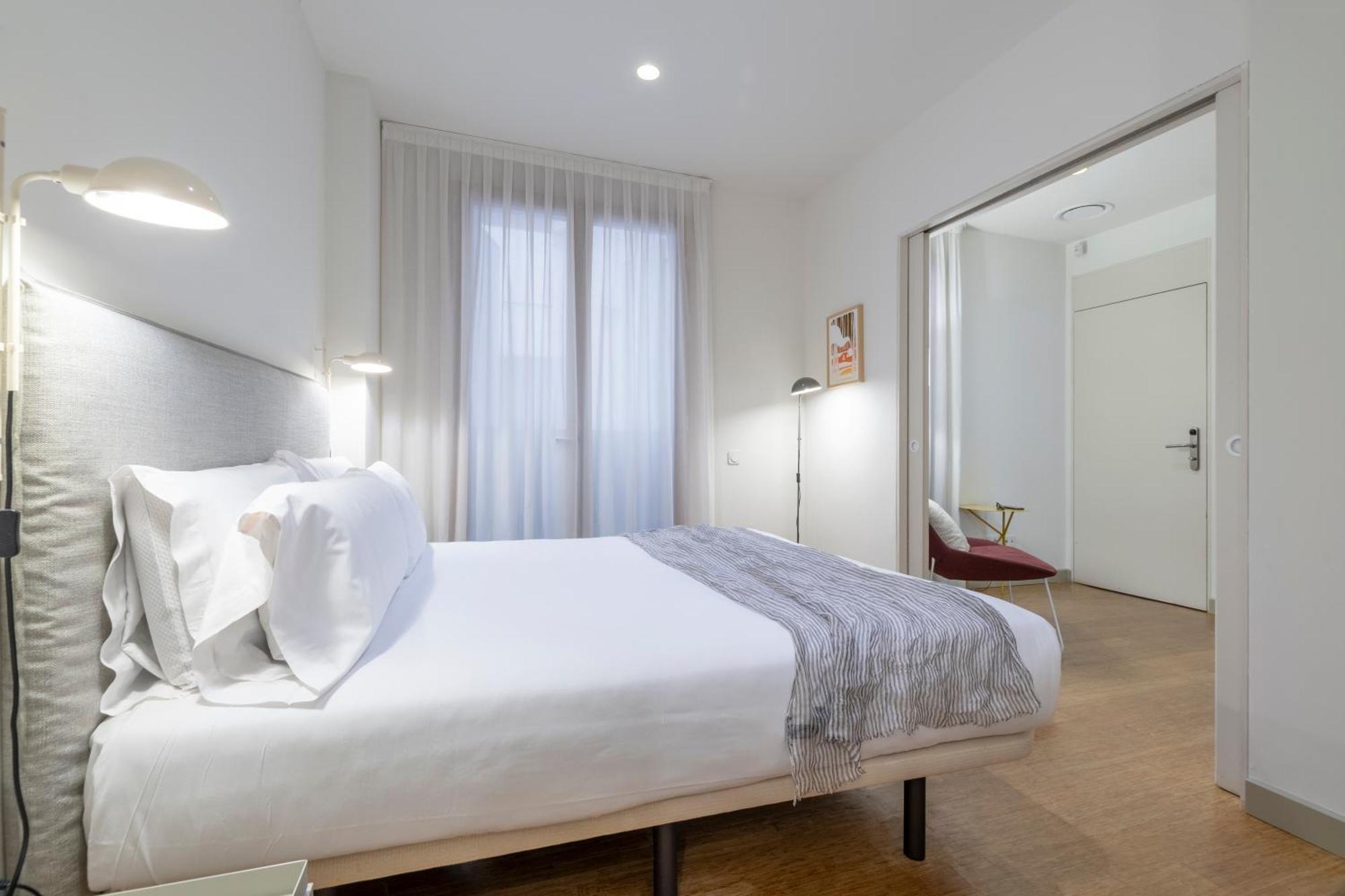 Aspasios City Oasis Apartments บาร์เซโลนา ภายนอก รูปภาพ