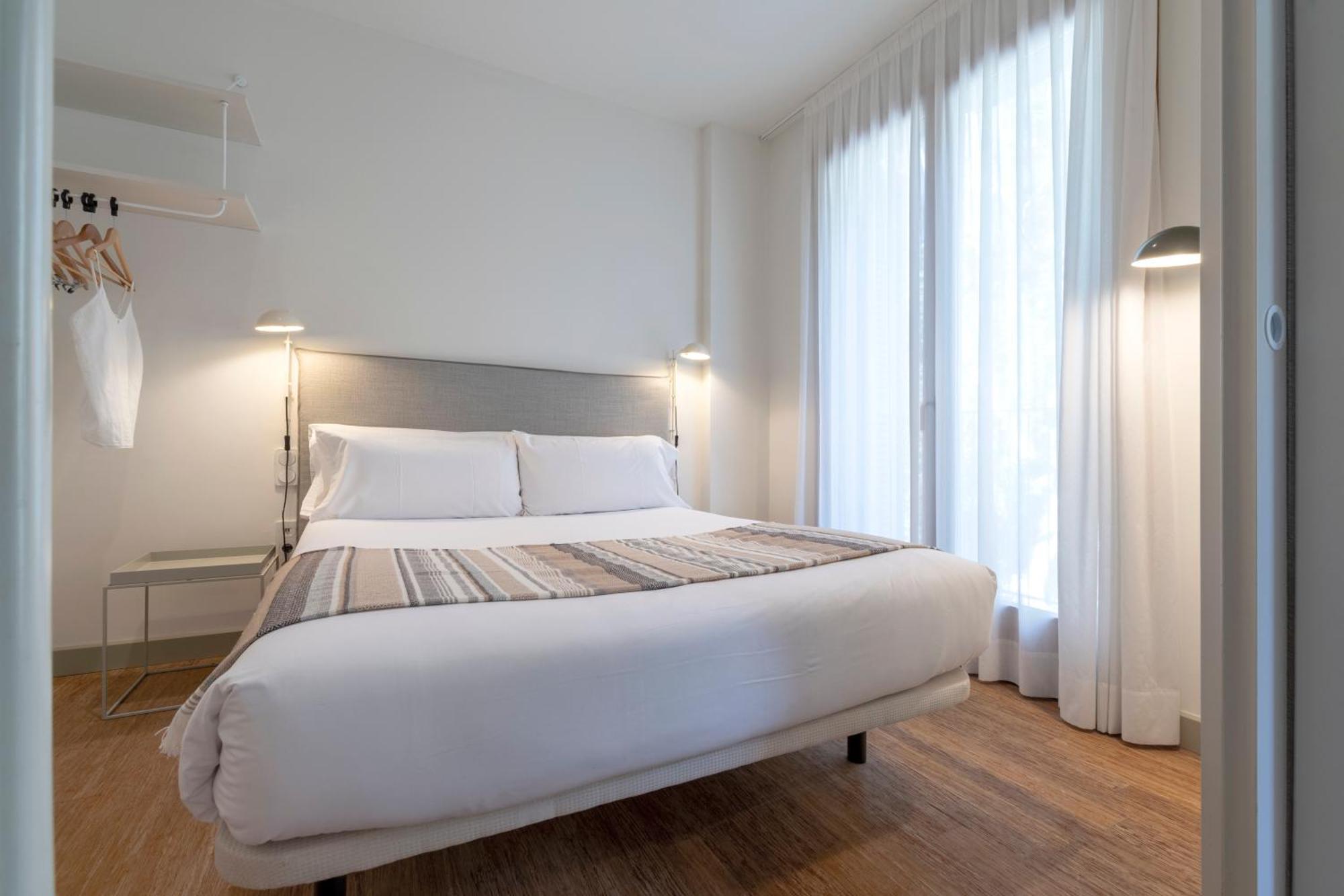 Aspasios City Oasis Apartments บาร์เซโลนา ภายนอก รูปภาพ