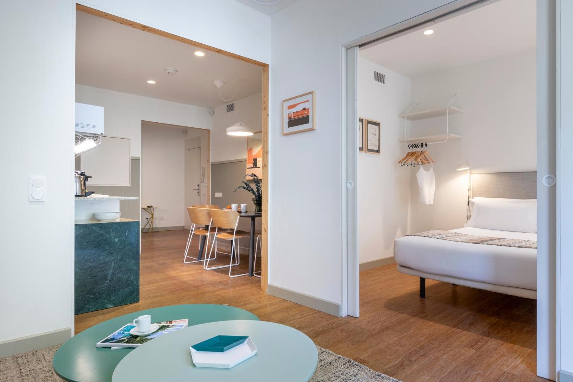Aspasios City Oasis Apartments บาร์เซโลนา ภายนอก รูปภาพ