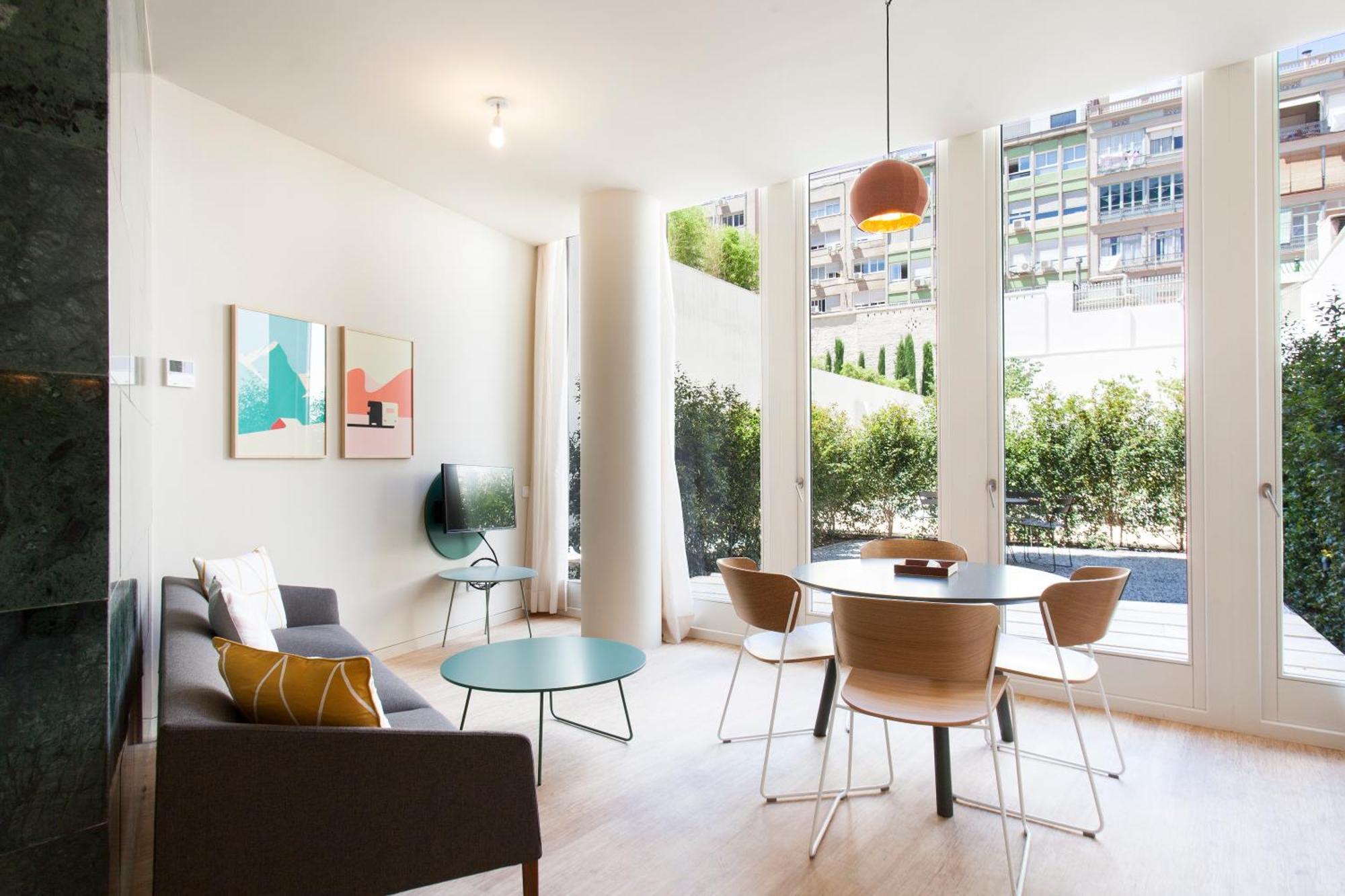 Aspasios City Oasis Apartments บาร์เซโลนา ภายนอก รูปภาพ